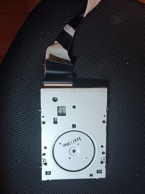 Floppy disk drive, 3.5in and cable, vintage Compaq from HP desktop motherboard